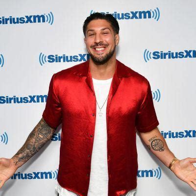 Brendan Schaub Wiki, Age, Bio, Height, Wife, Career,。